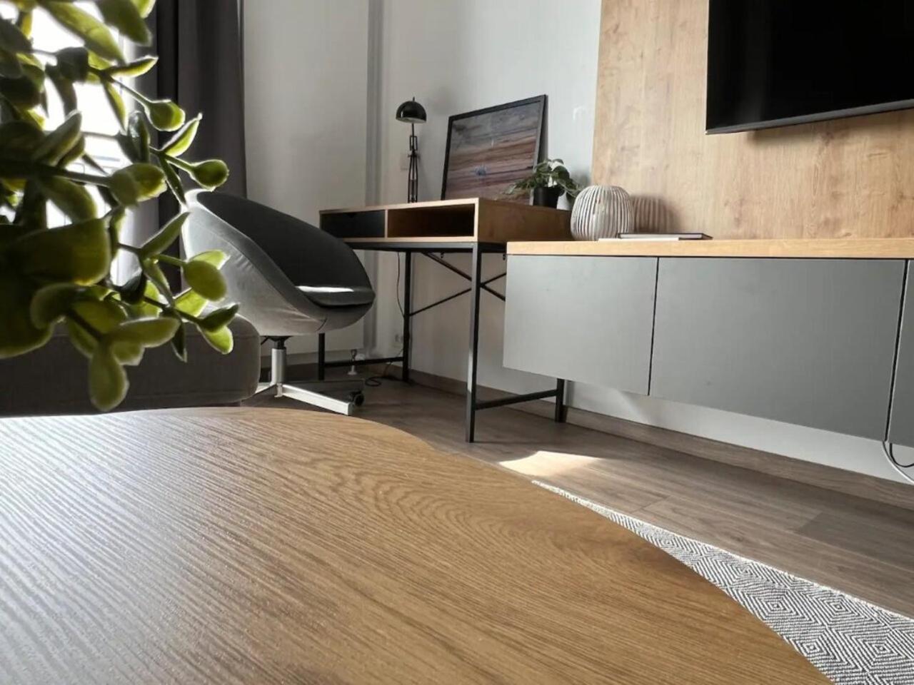 High-Rise Luxury Apartment With Free Parking Бухарест Экстерьер фото