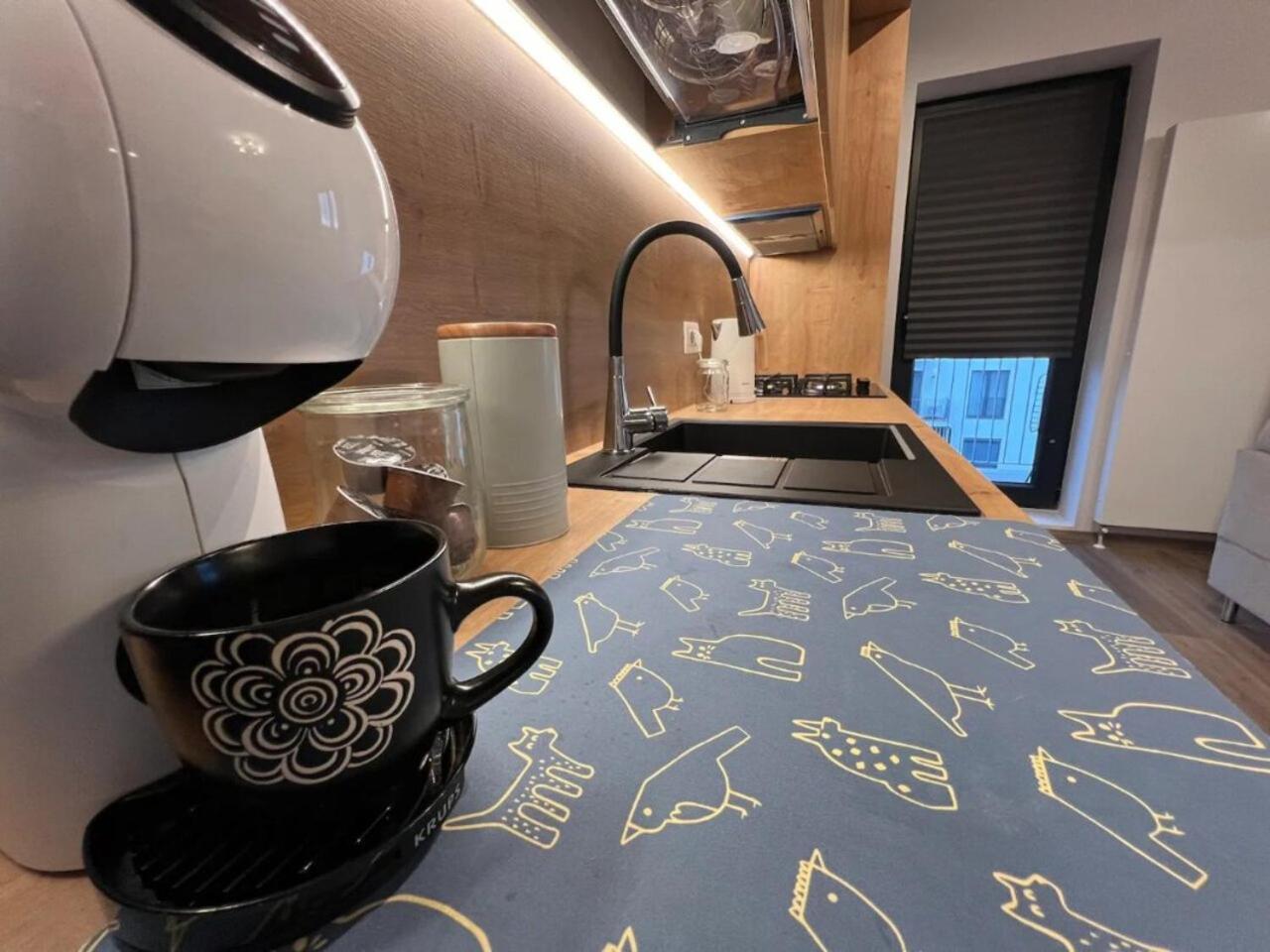 High-Rise Luxury Apartment With Free Parking Бухарест Экстерьер фото