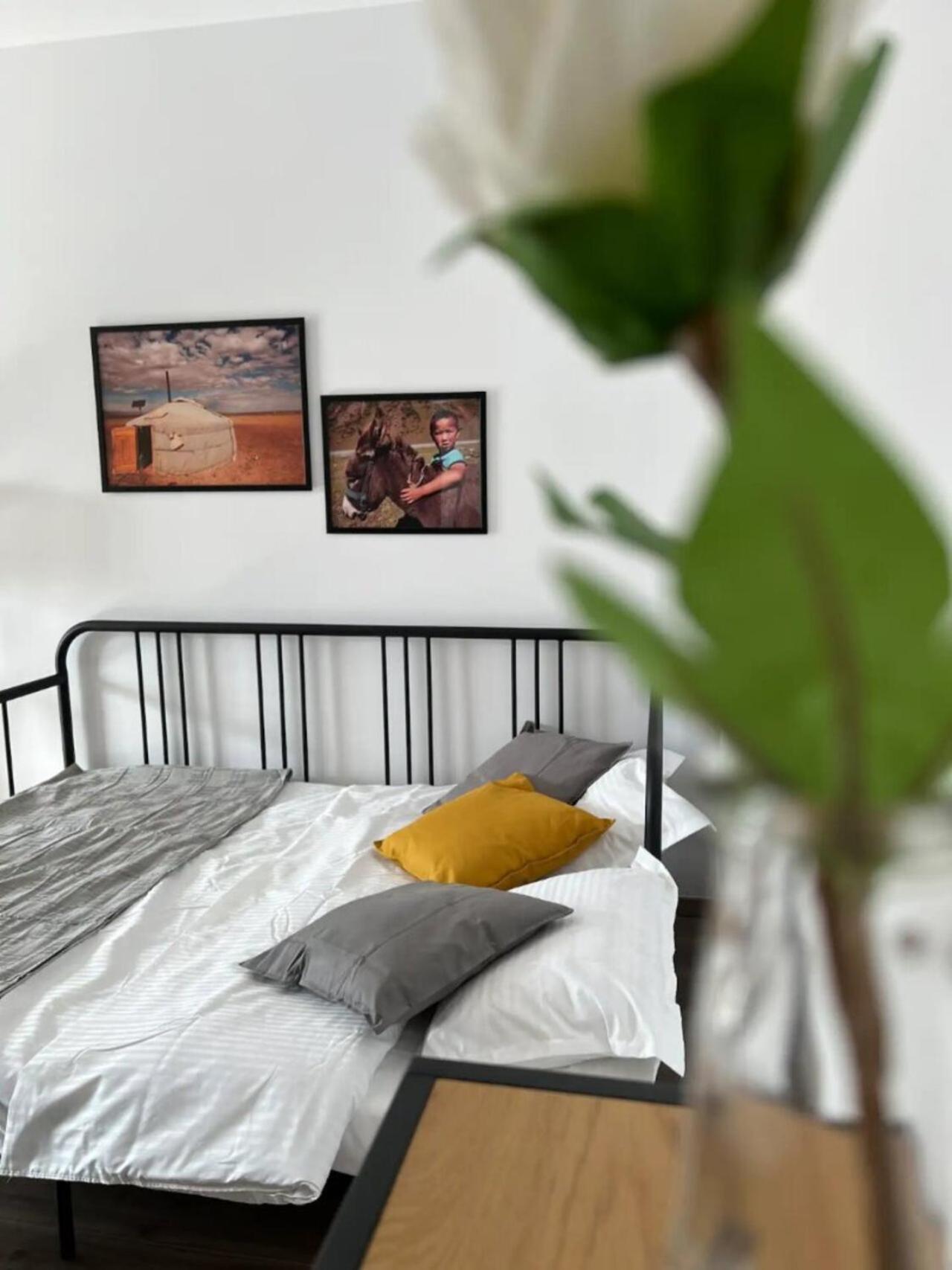 High-Rise Luxury Apartment With Free Parking Бухарест Экстерьер фото